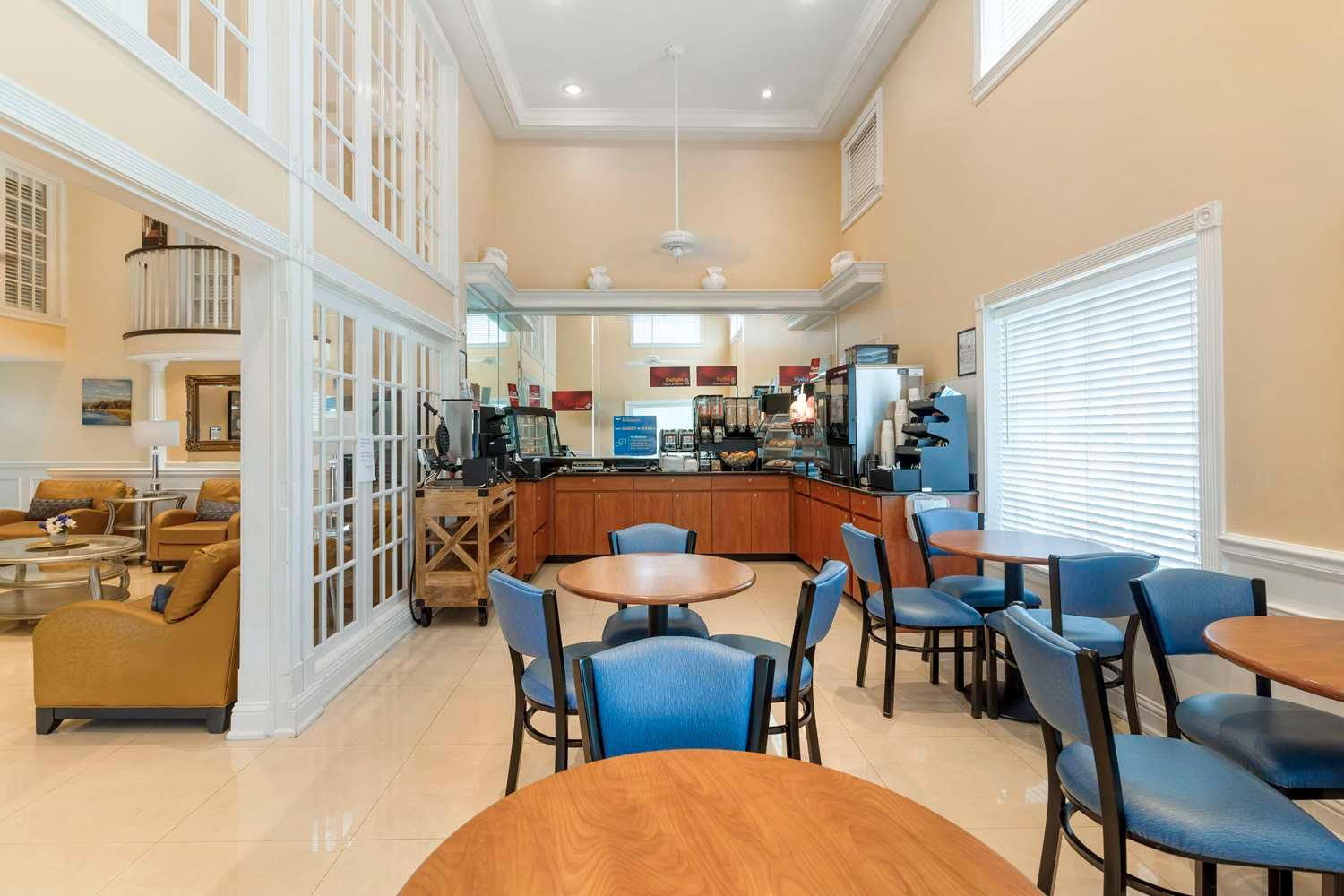 restaurant cafeteria