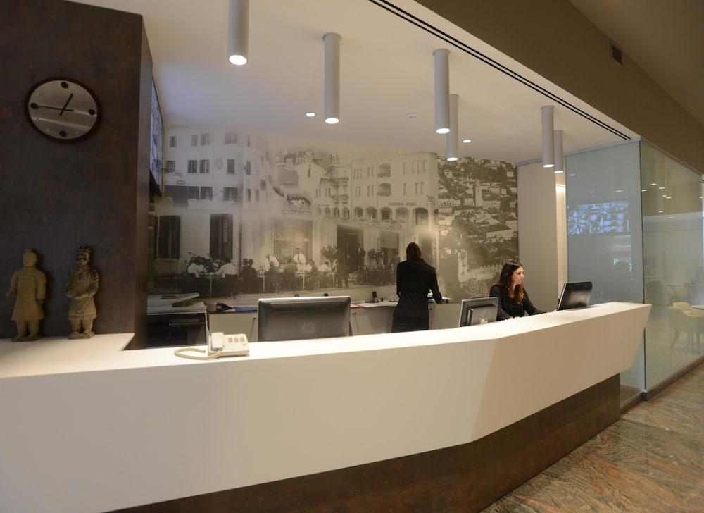 lobby
