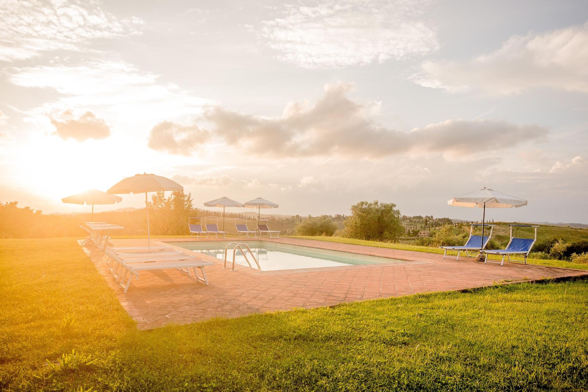 swimming pool spa