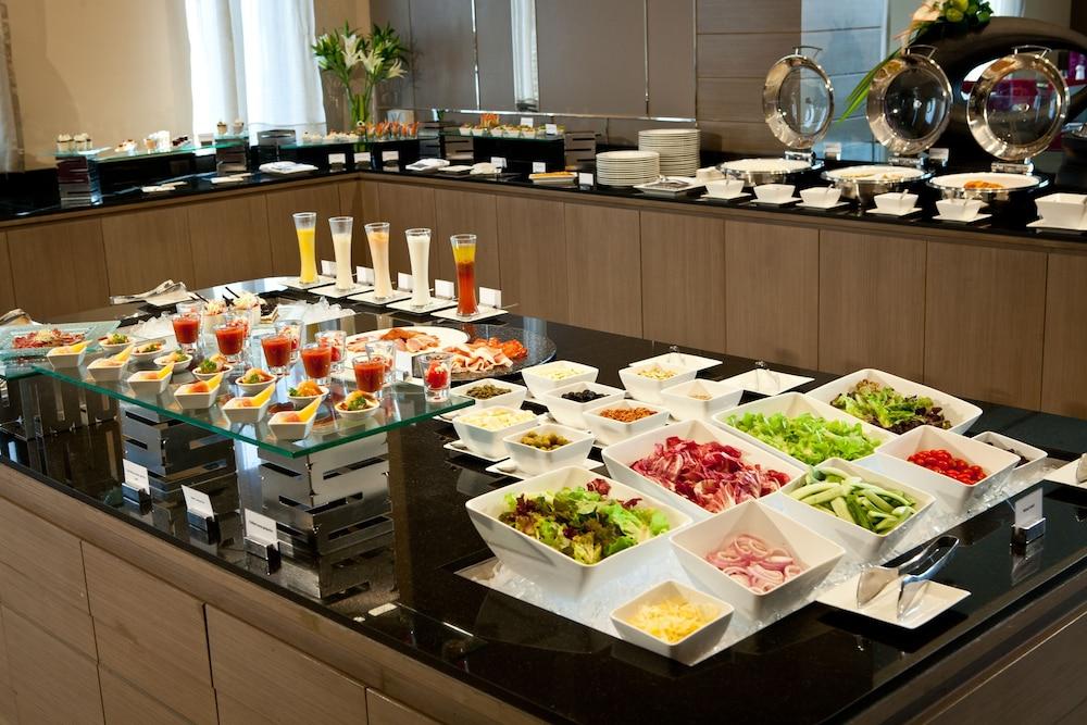 restaurant-cafeteria