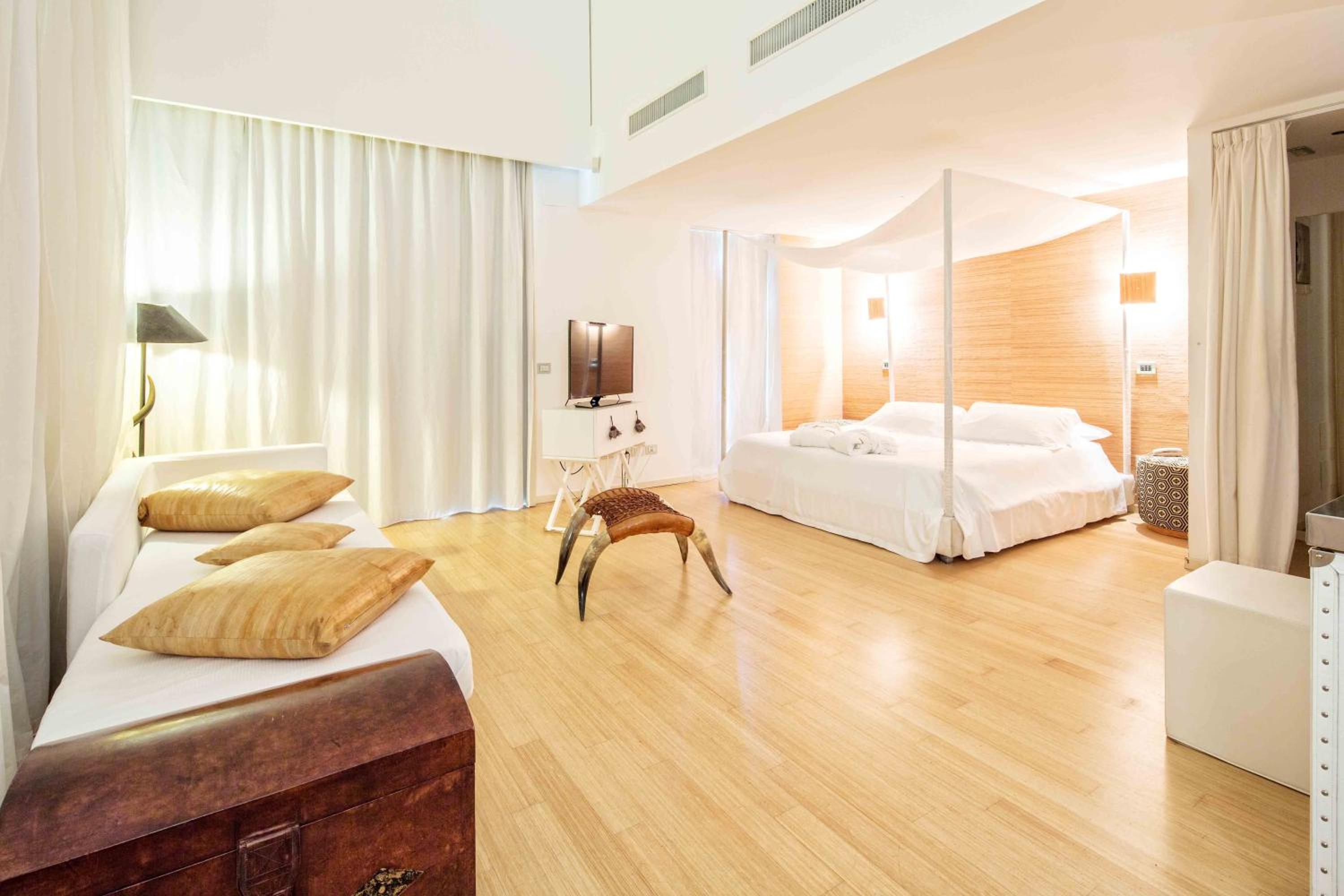 rooms