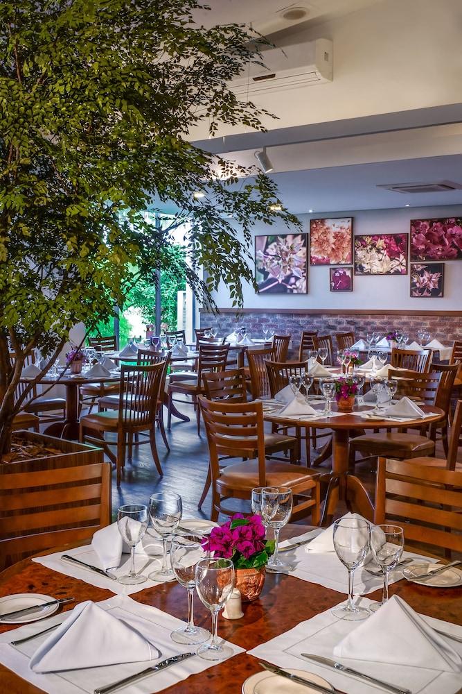 restaurant-cafeteria