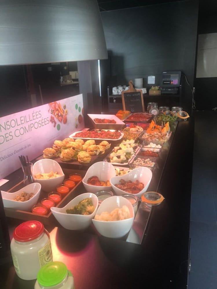 restaurant-cafeteria