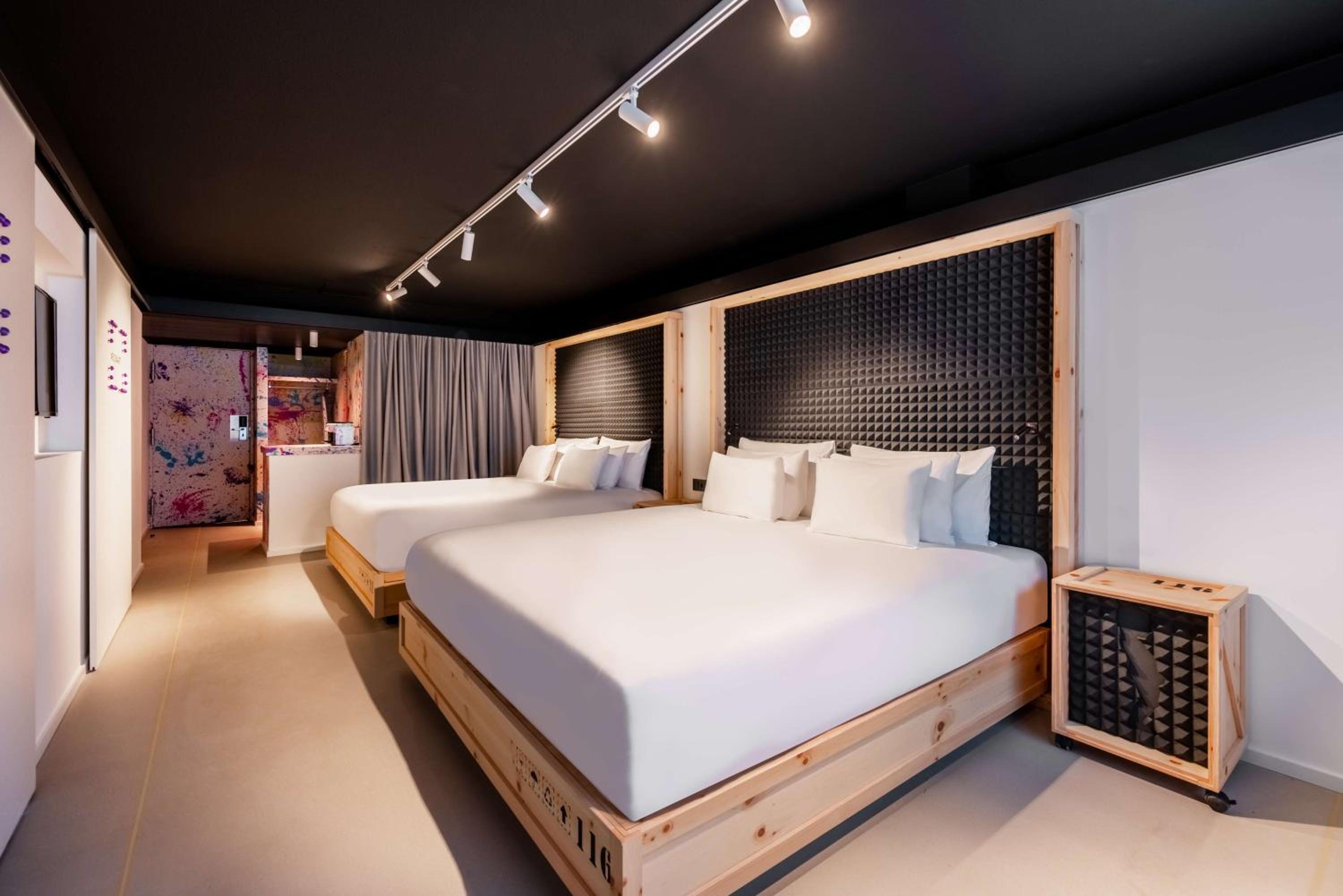 rooms