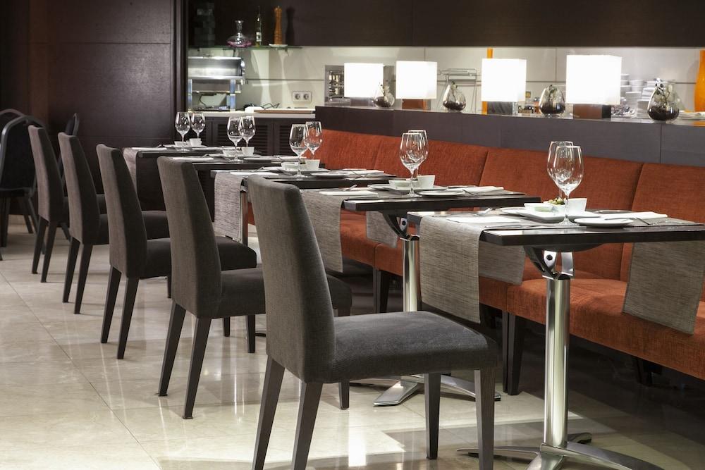 restaurant-cafeteria