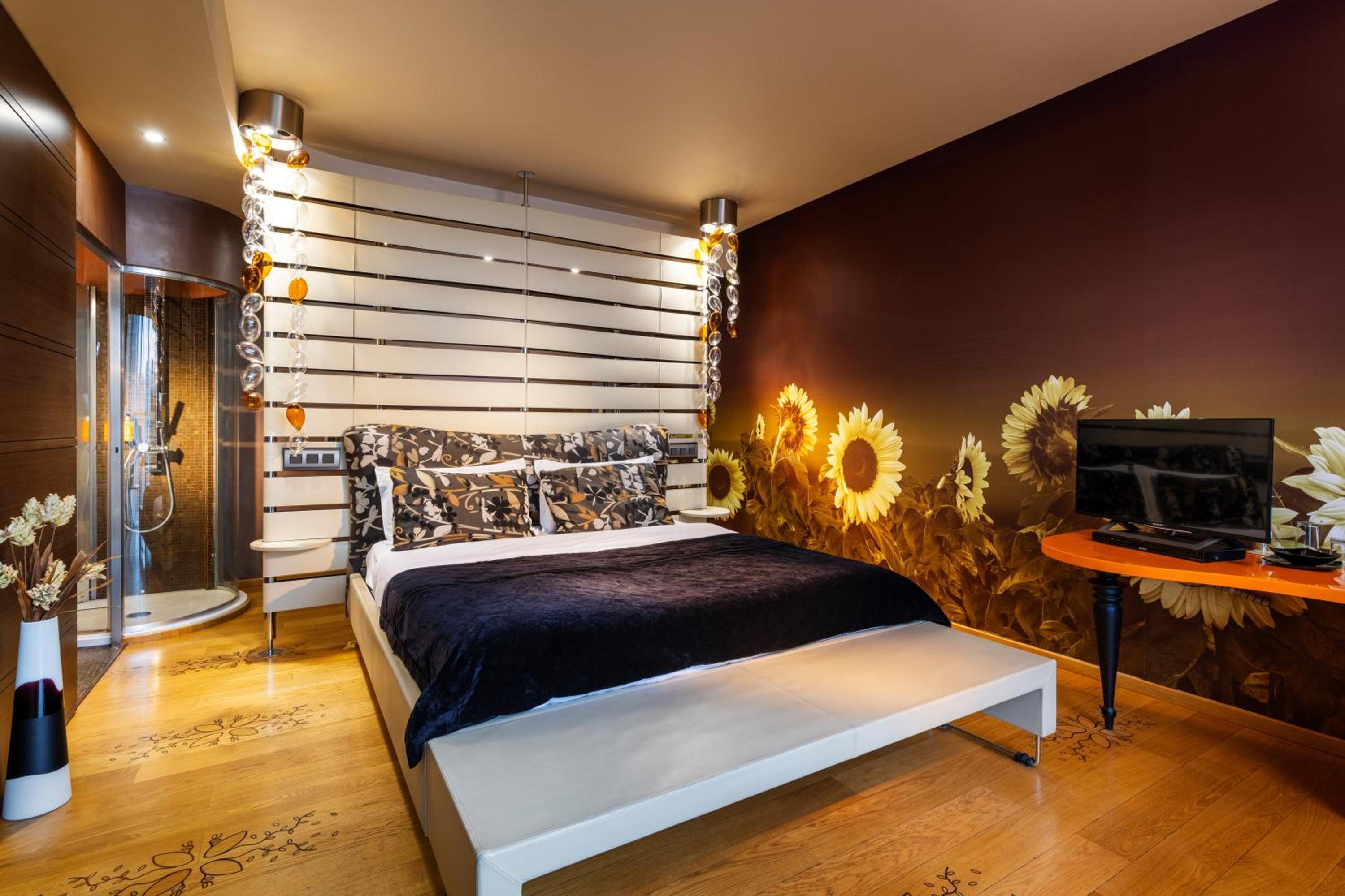 rooms