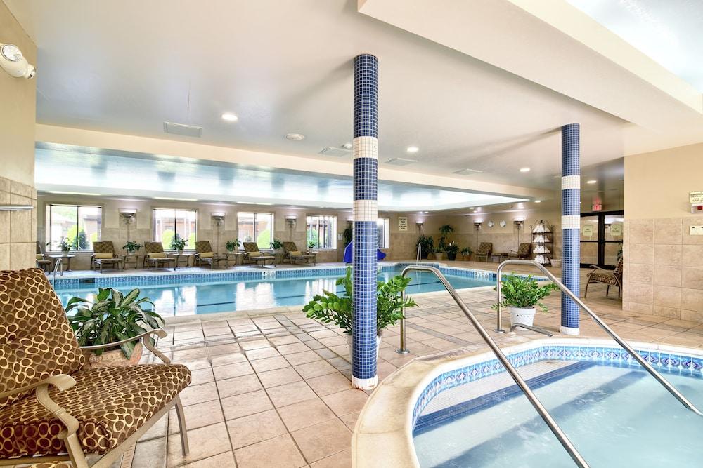 swimming pool spa
