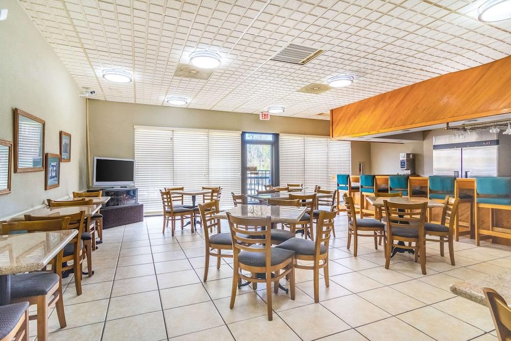 restaurant-cafeteria
