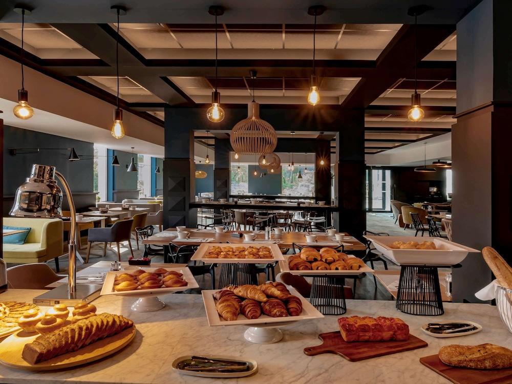 restaurant-cafeteria