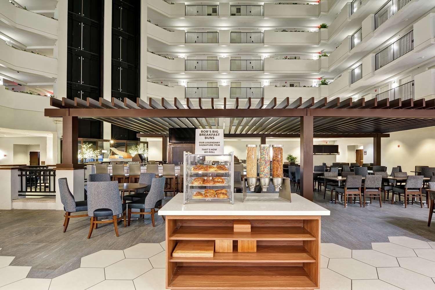 restaurant cafeteria