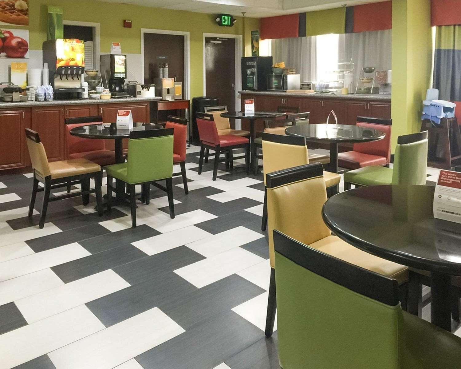 restaurant cafeteria
