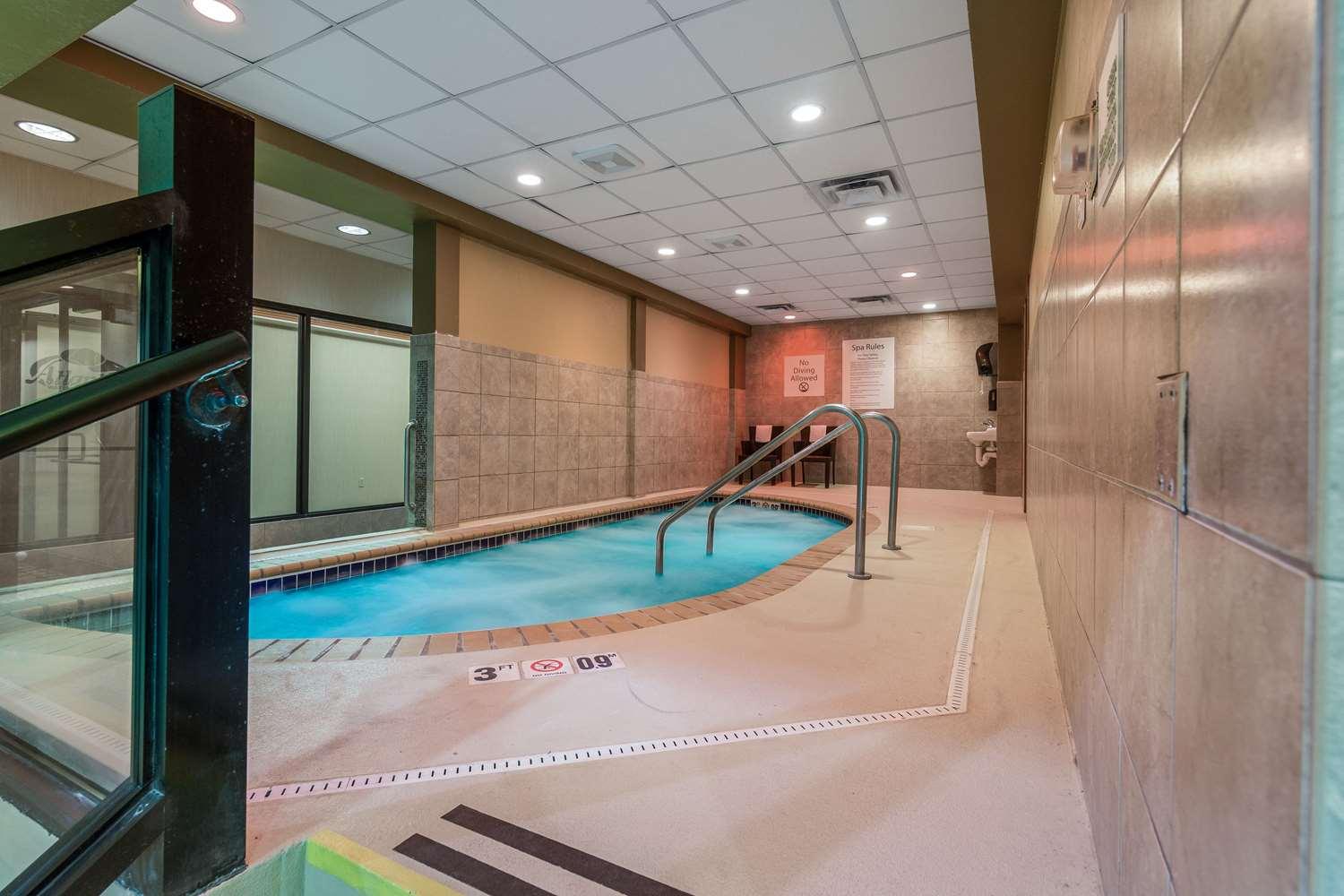 swimming pool spa