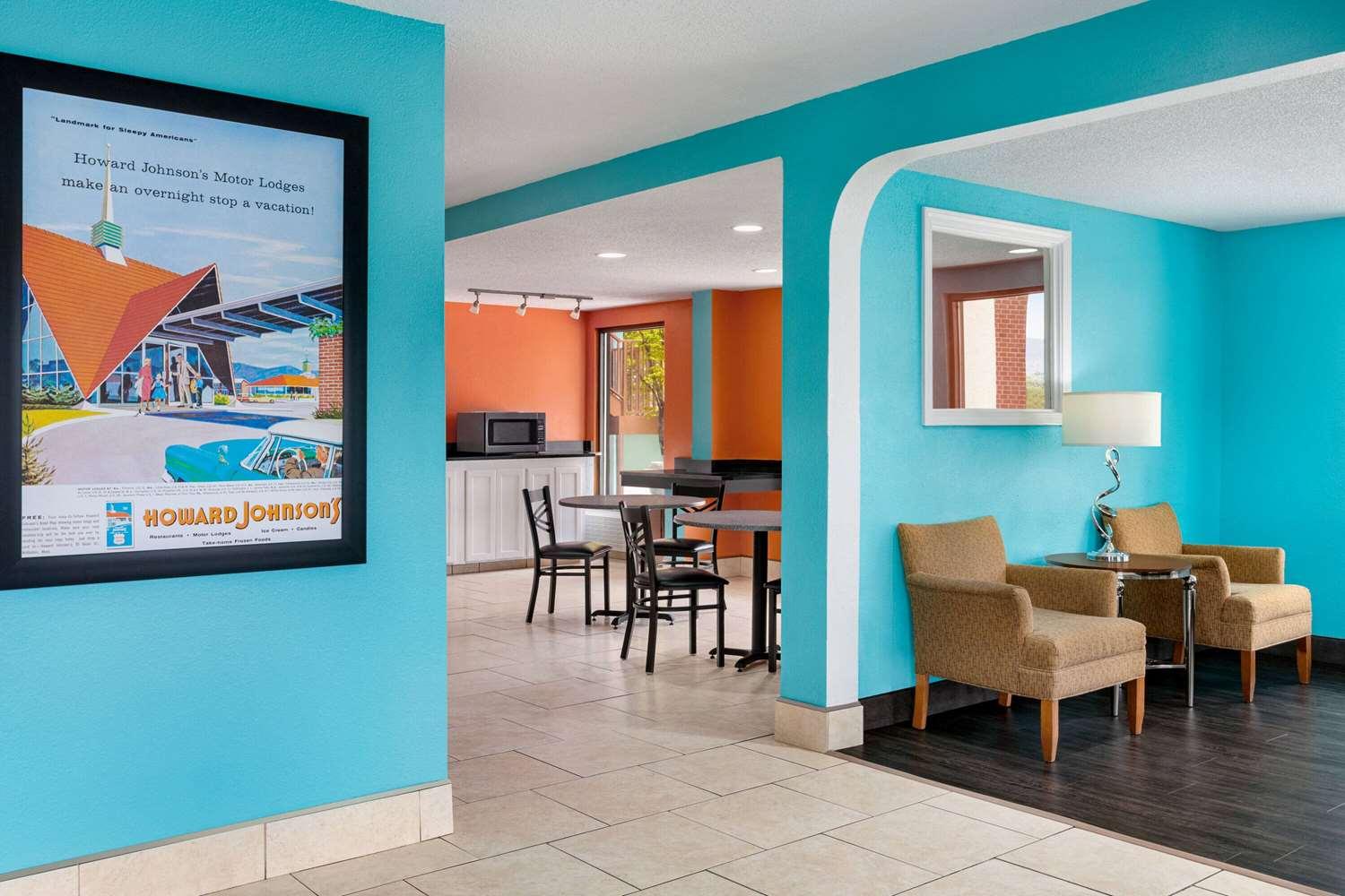 restaurant cafeteria