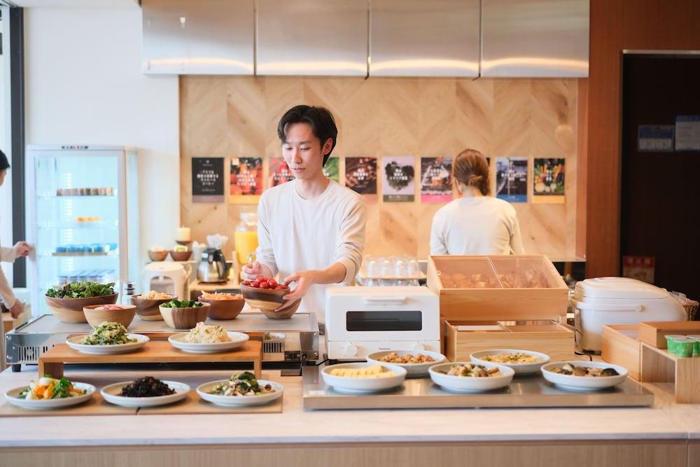 restaurant cafeteria