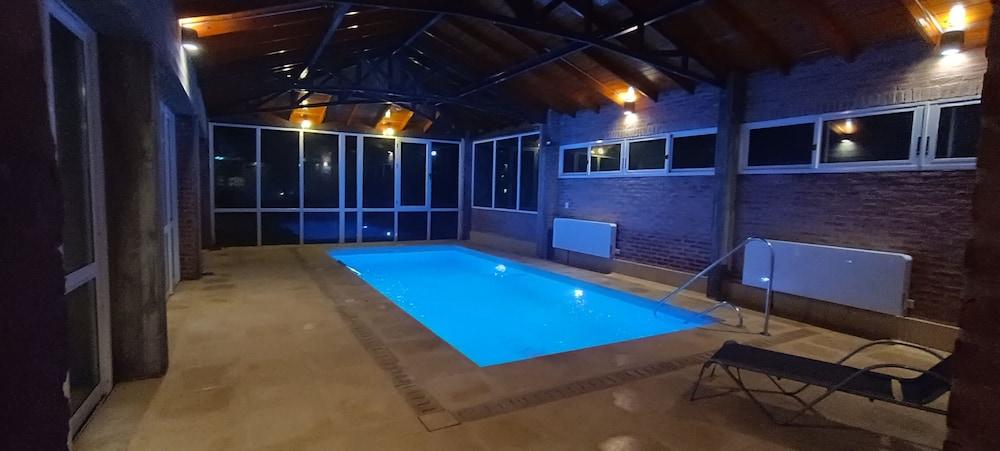 swimming pool spa