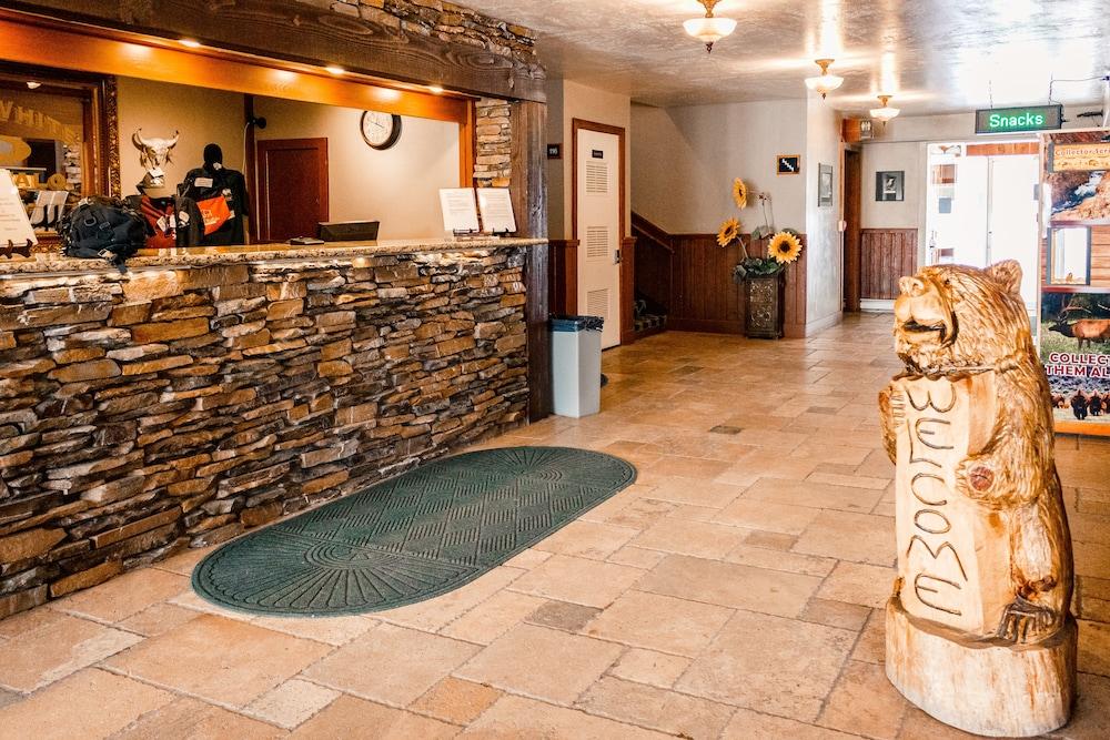 lobby