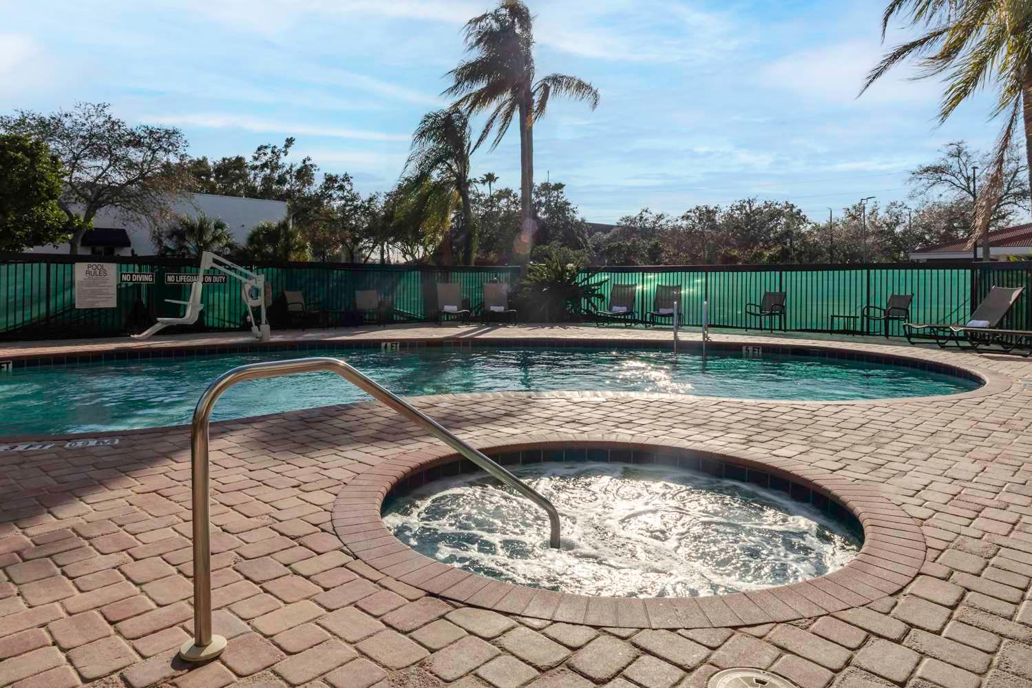 swimming pool spa