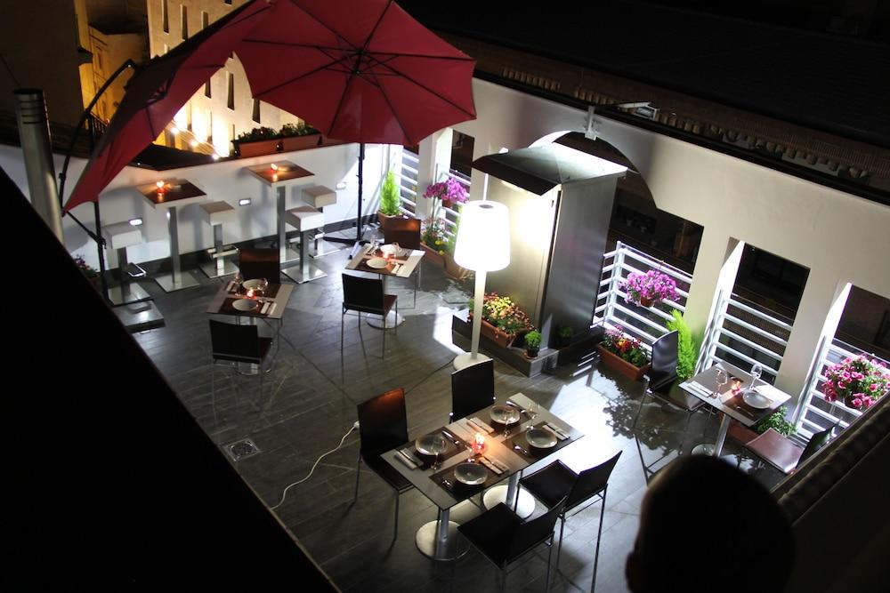 restaurant-cafeteria