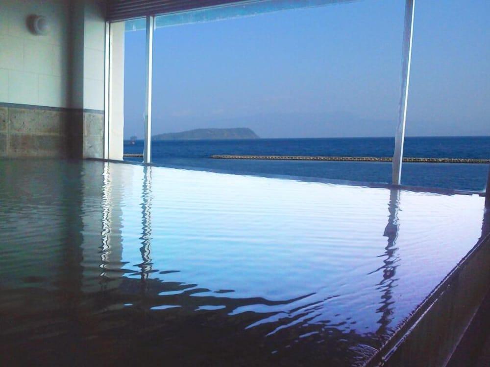 swimming pool spa