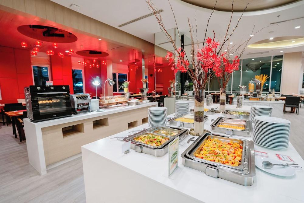 restaurant cafeteria