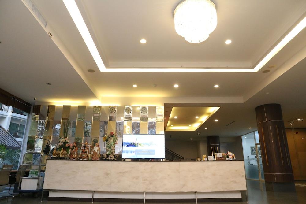 lobby