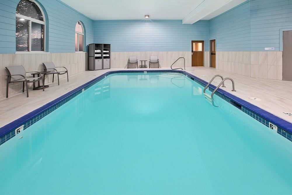 swimming pool spa