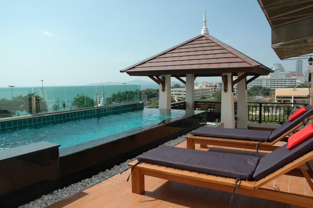 swimming pool spa
