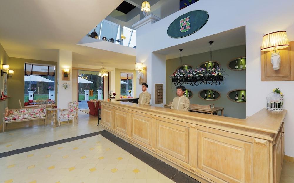 lobby