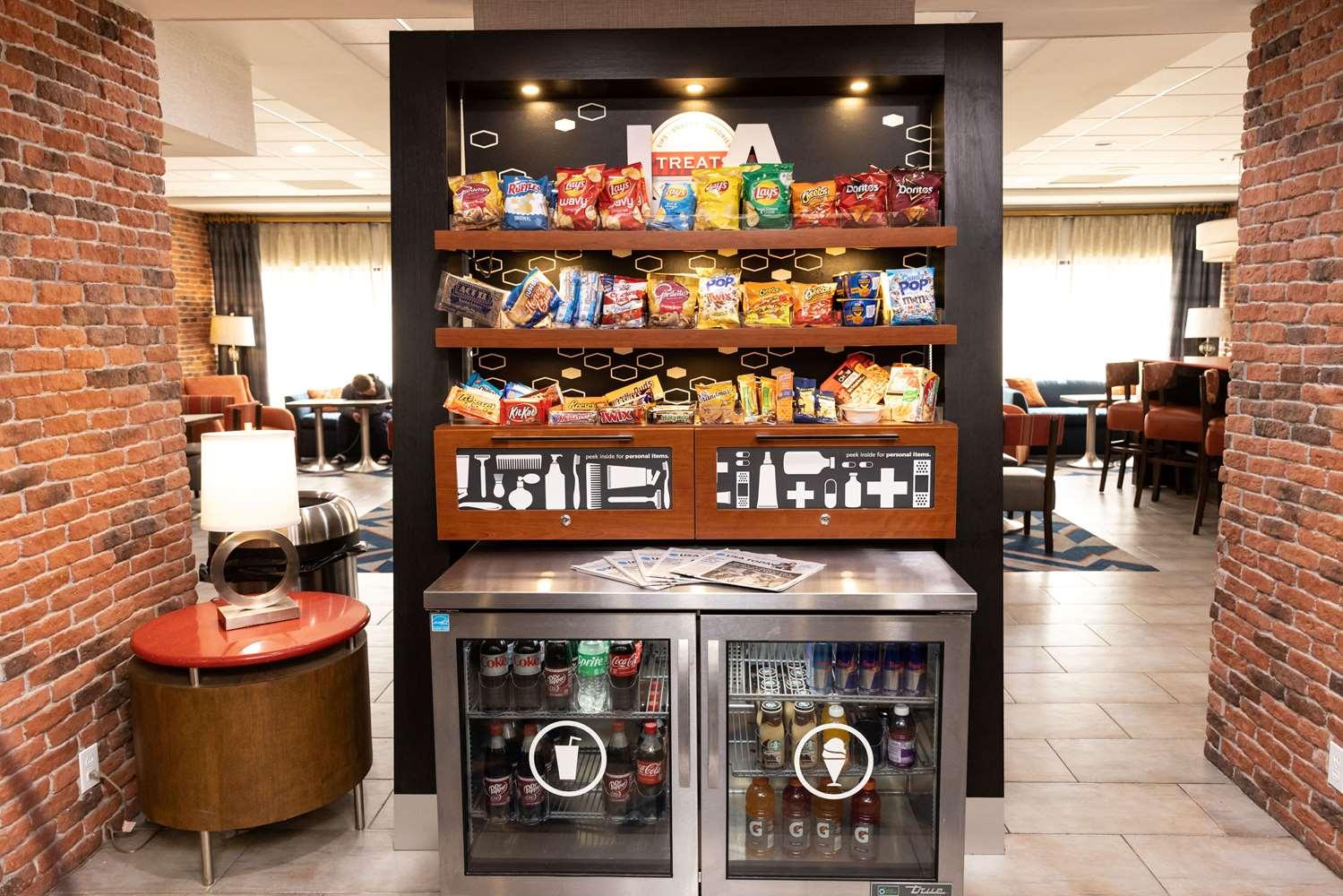 restaurant cafeteria