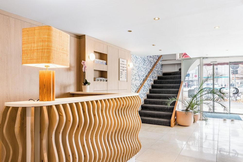 lobby