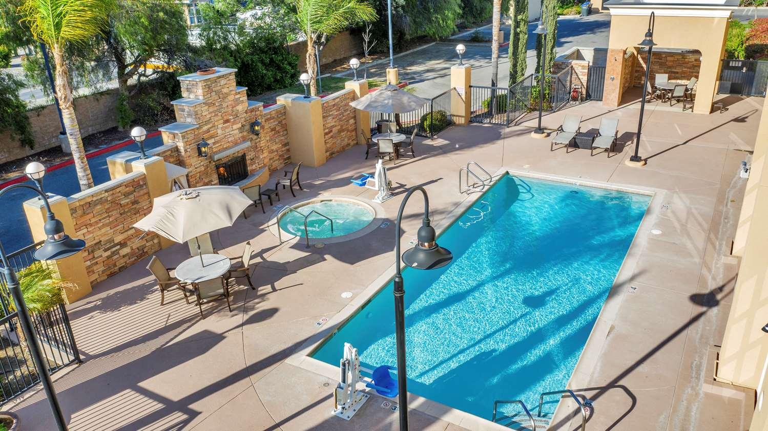 swimming pool spa