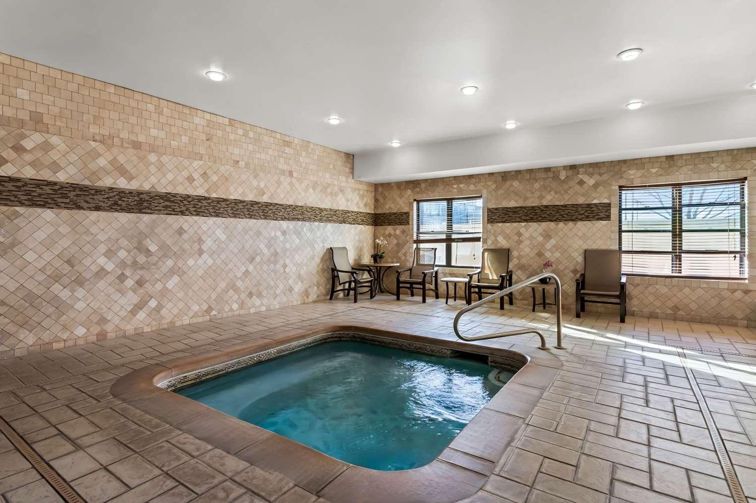 swimming pool spa