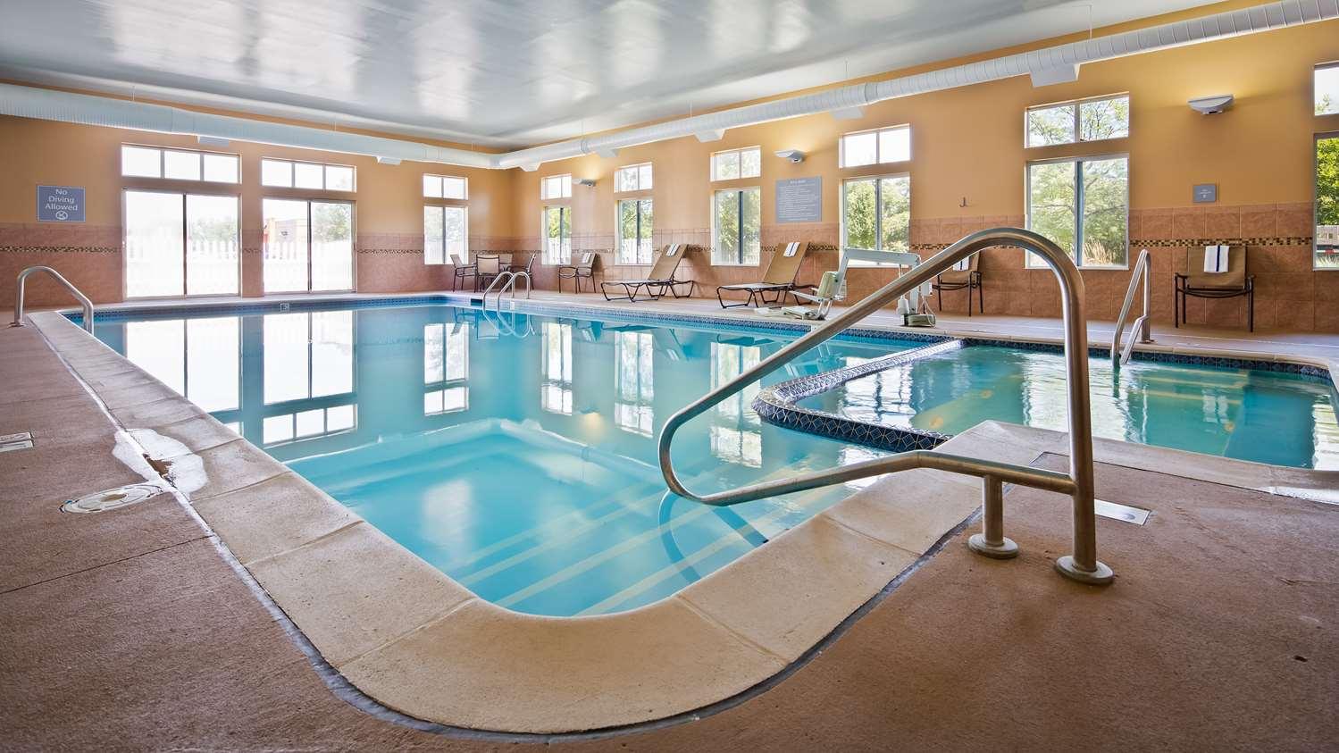 swimming pool spa