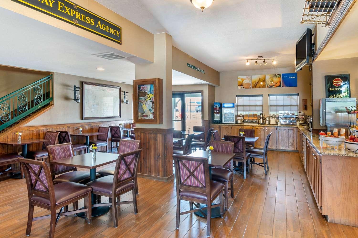 restaurant cafeteria
