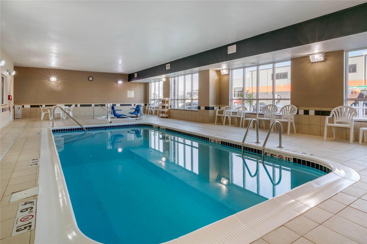swimming pool spa