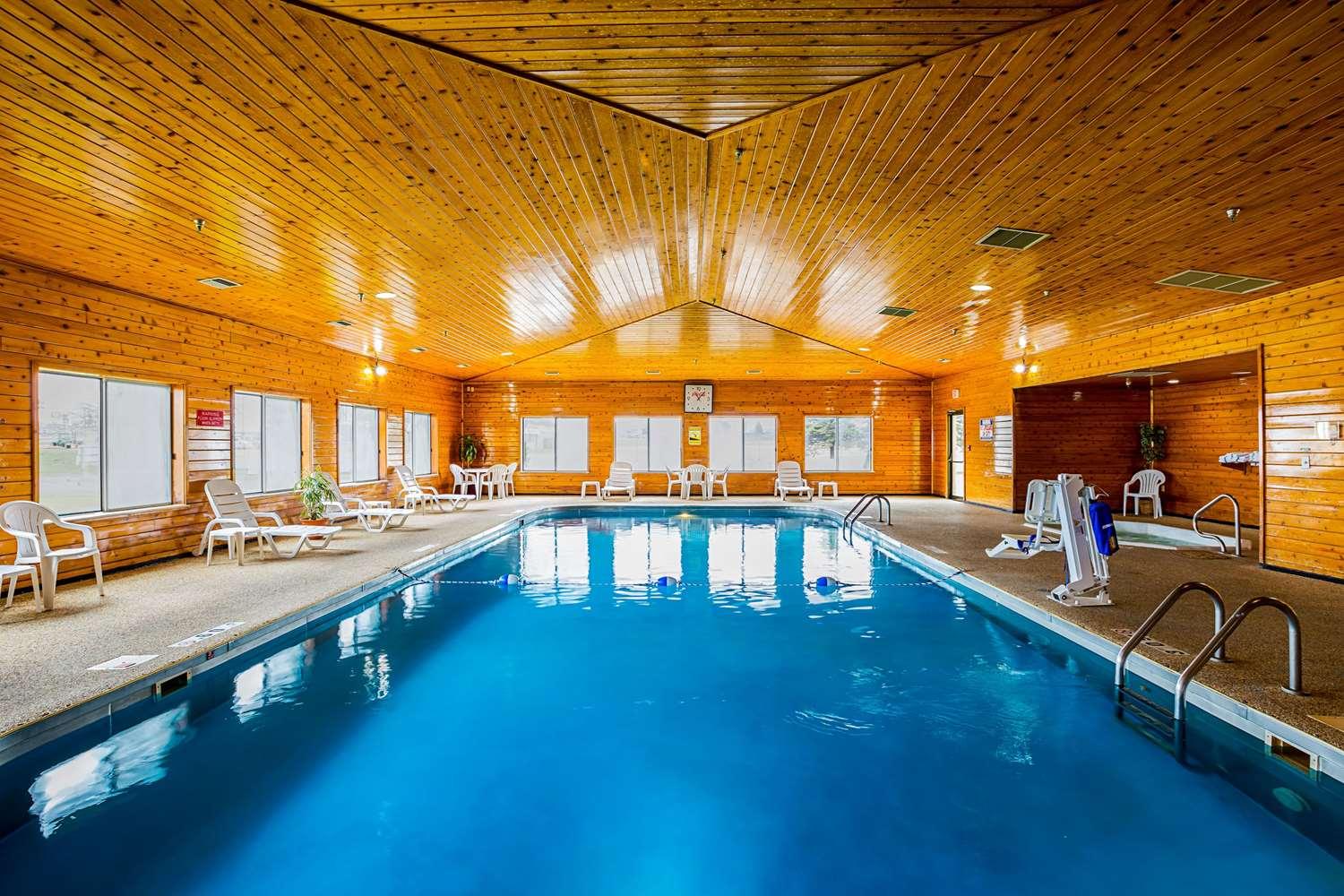 swimming pool spa