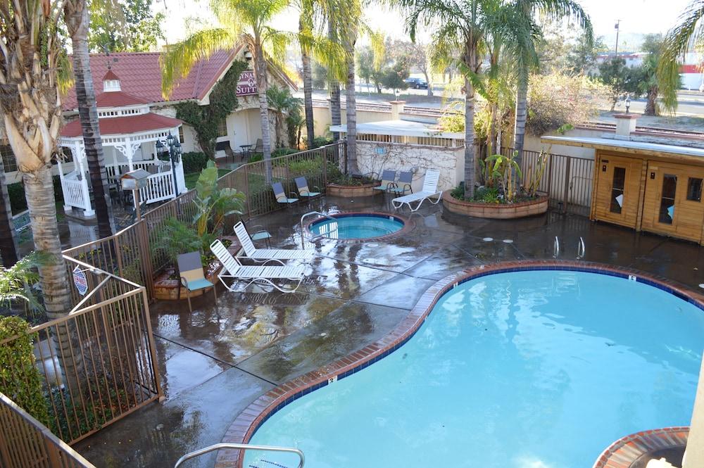swimming pool spa