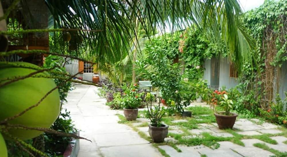 surroundings