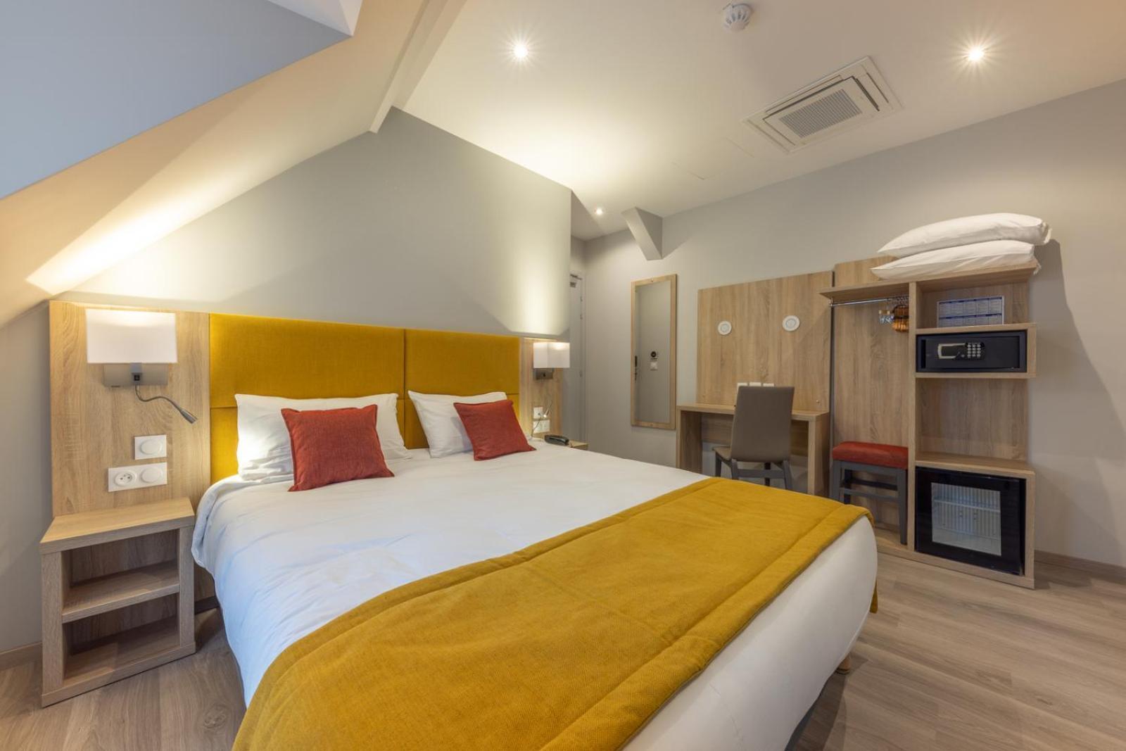 rooms
