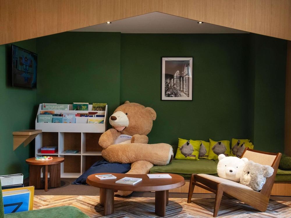 lounge