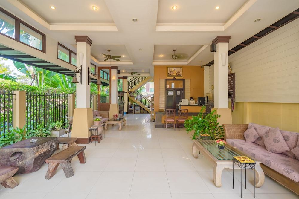 lobby