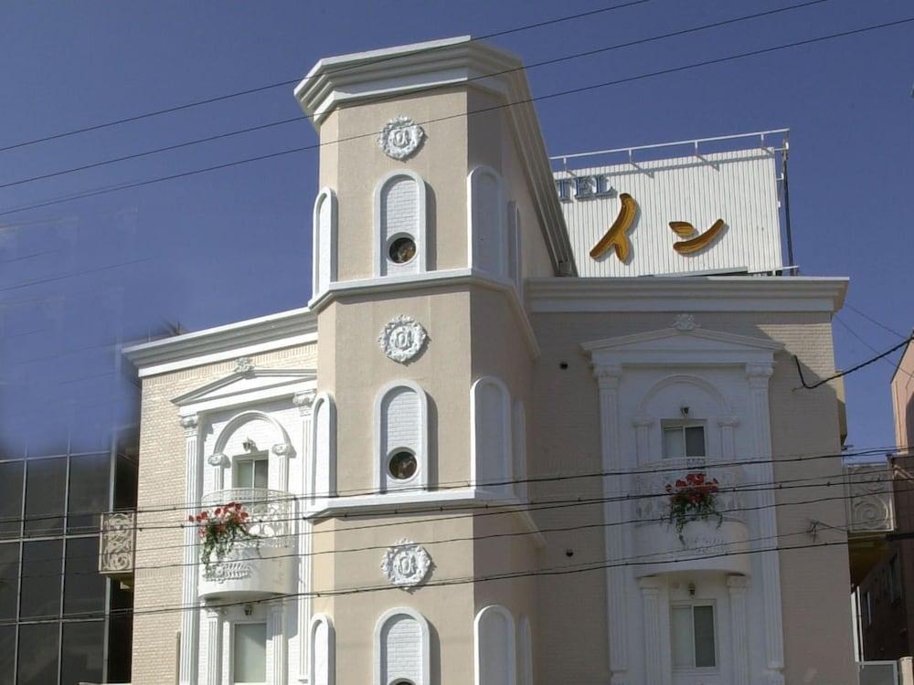 hotel