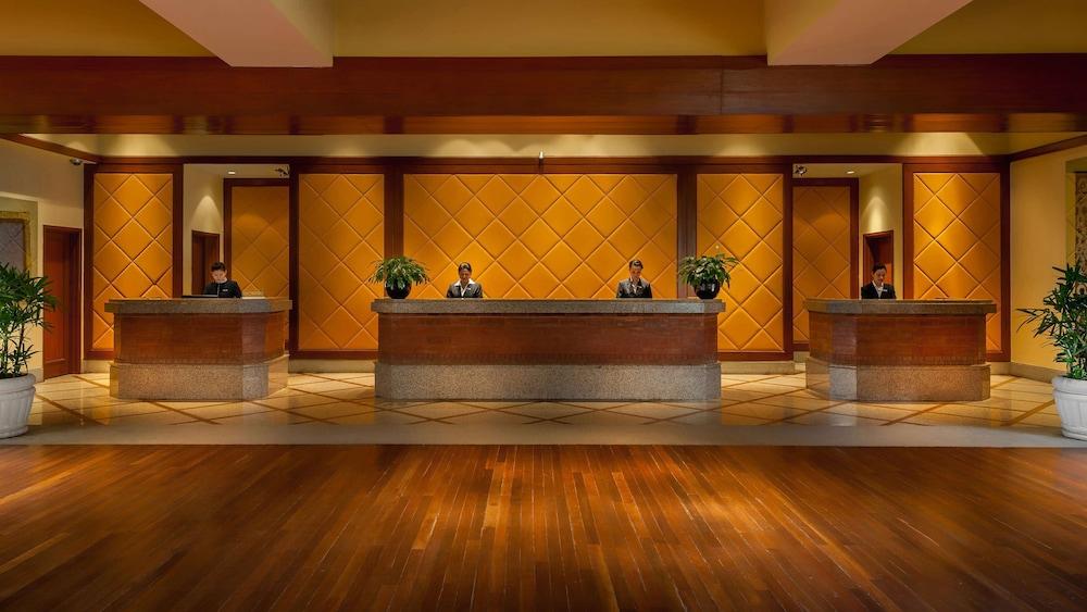 lobby