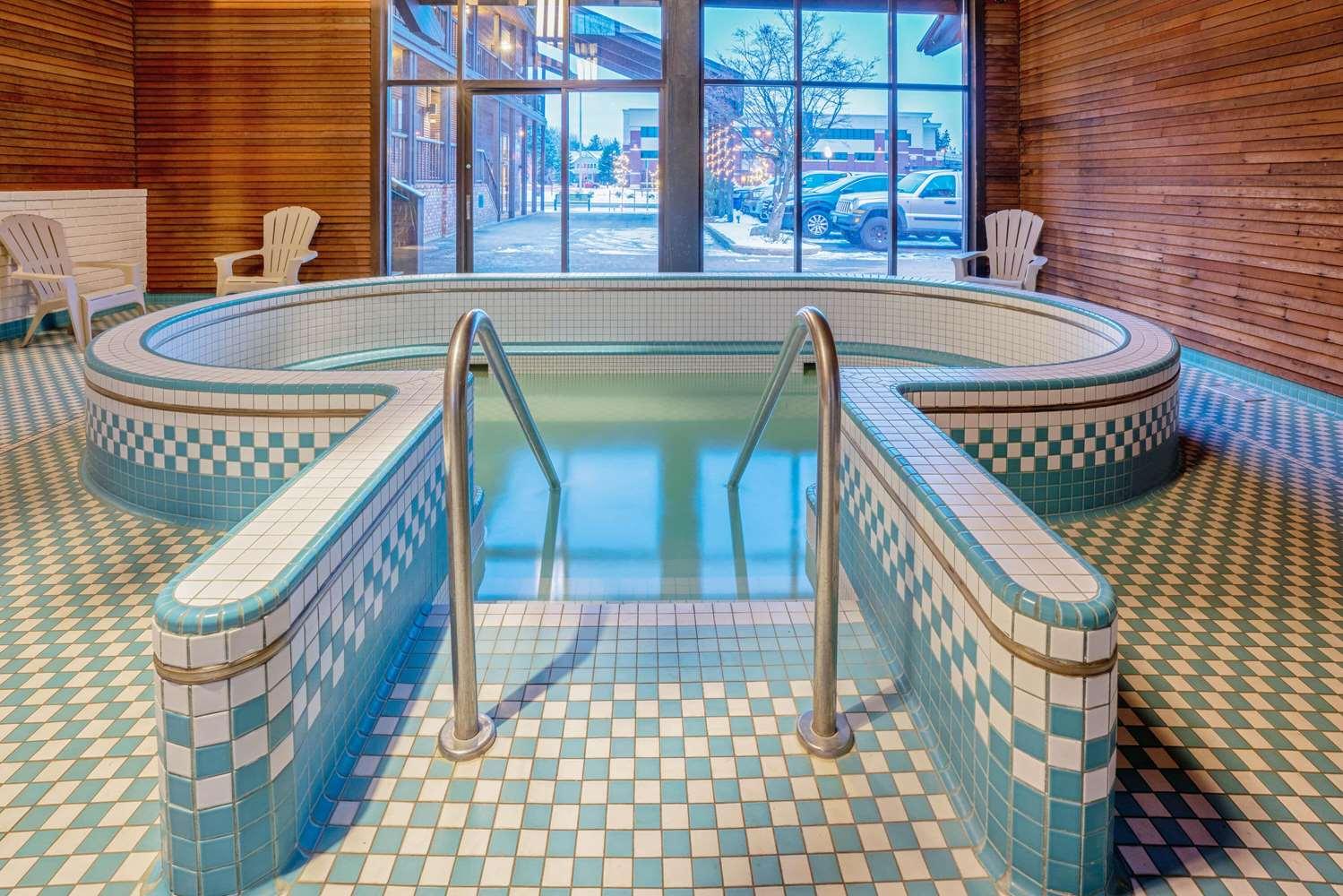 swimming pool spa