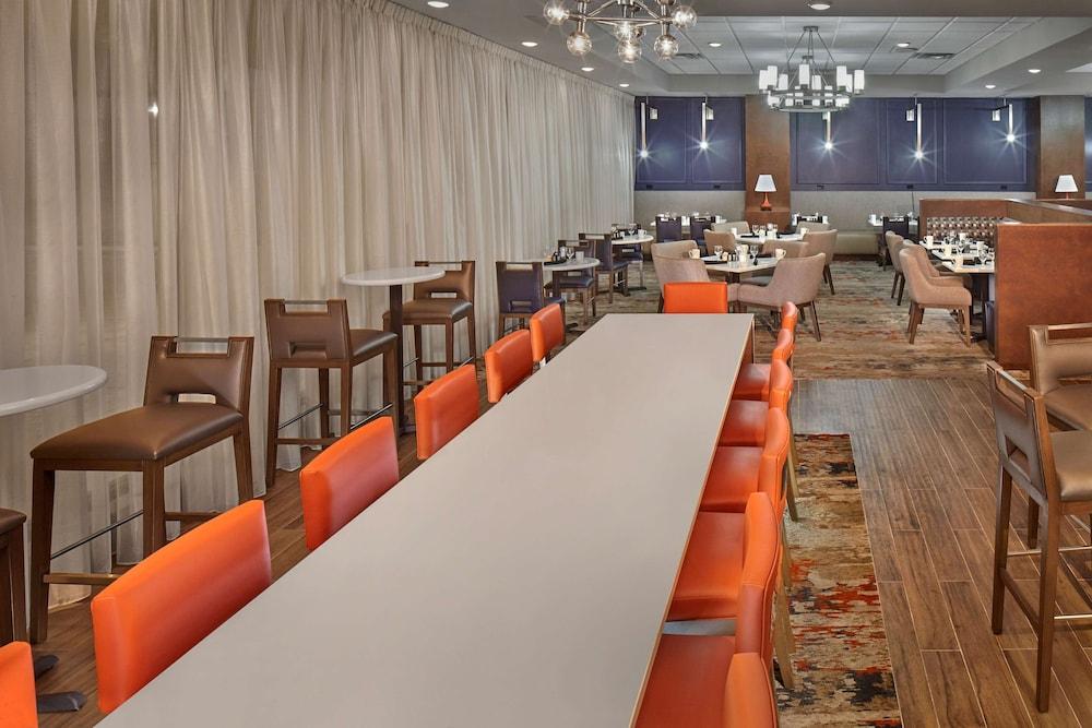 restaurant-cafeteria