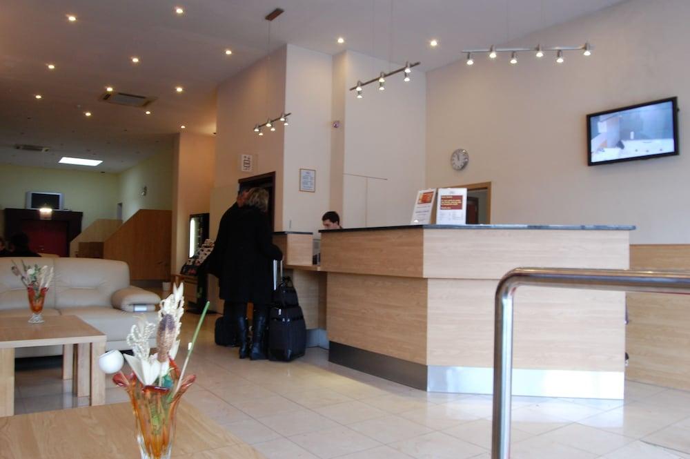 lobby