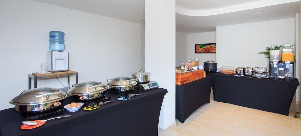 restaurant-cafeteria