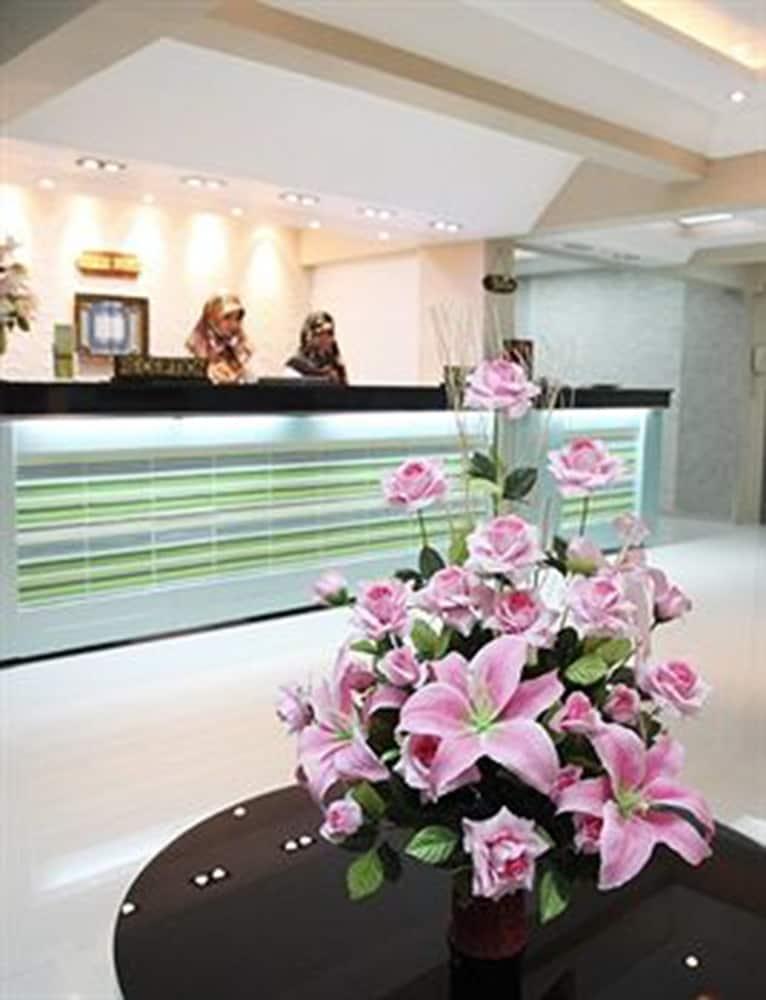 lobby