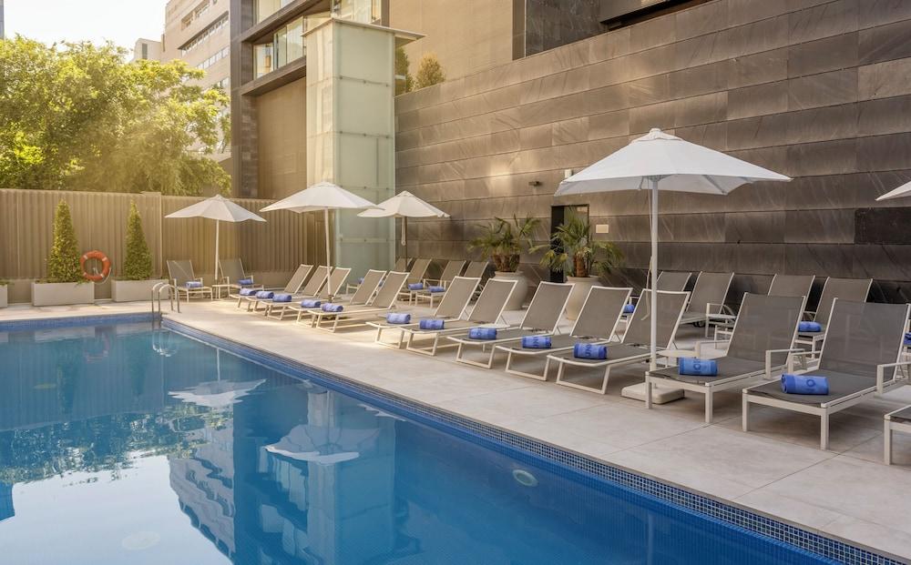 swimming pool spa