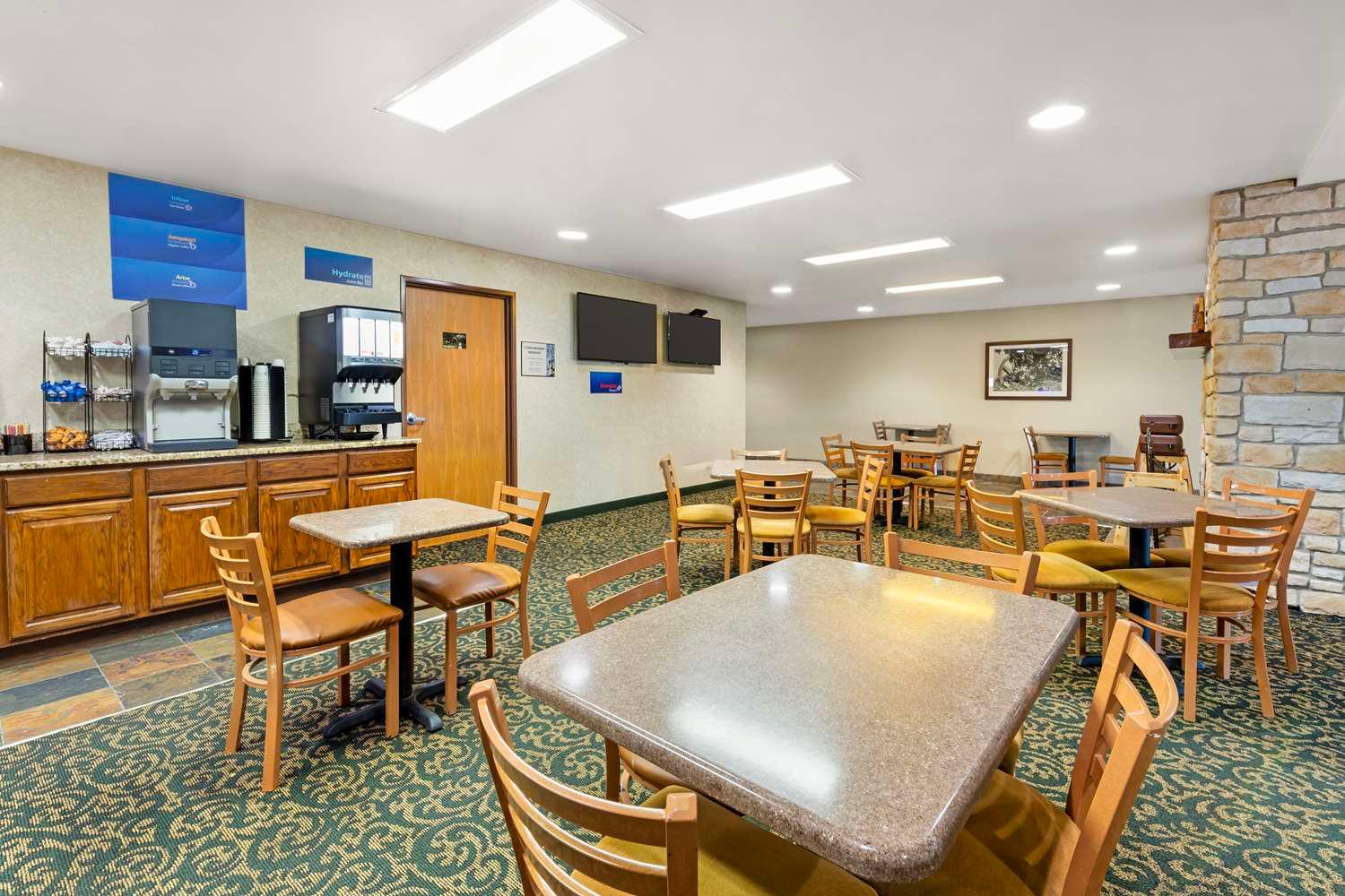 restaurant cafeteria